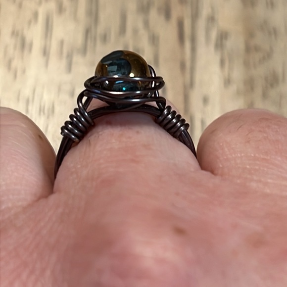 Handmade Brown Wire Ring Size 8 - Picture 5 of 5